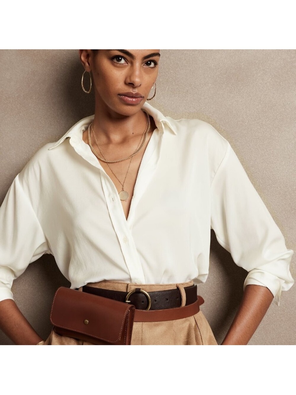 ❤️Banana Republic Factory silky button-down shirt